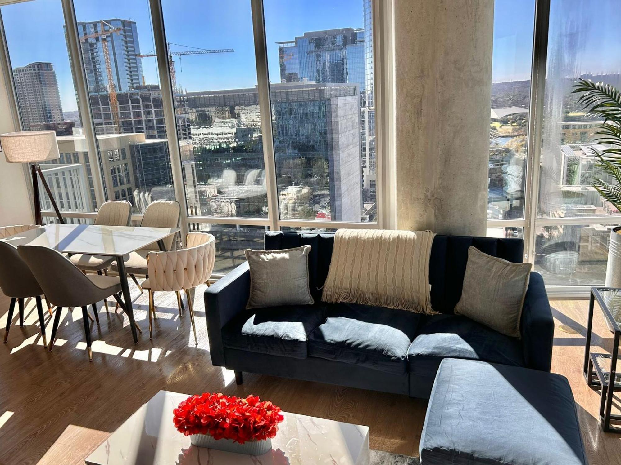 Indulge In Luxury Living 2 Bedroom Gem In The Heart Of Austin With Pool, Gym, And Breathtaking Views Bagian luar foto